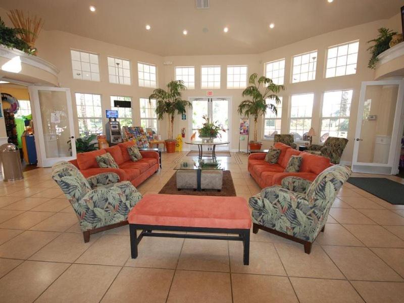 Popular attractions Area Nearby Property